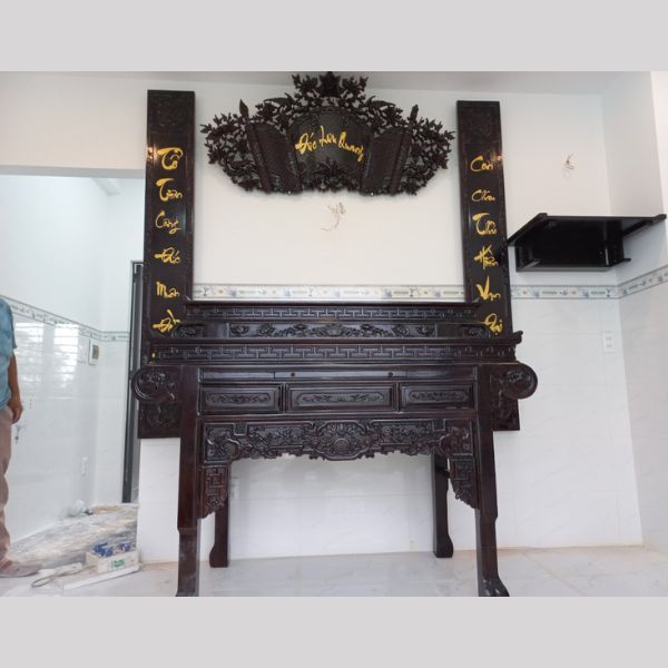 Vách ngăn phòng thờ 97