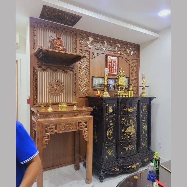 Vách ngăn phòng thờ 46