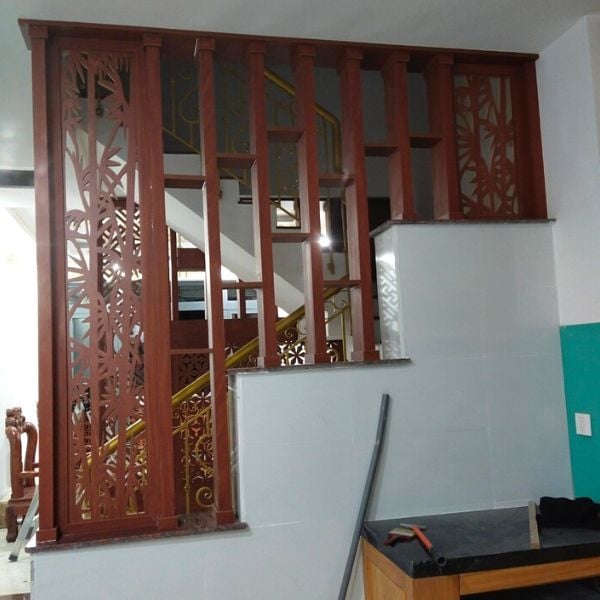 Vách ngăn cầu thang 59