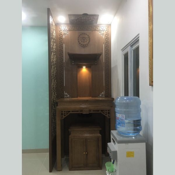 Vách ngăn phòng thờ 50
