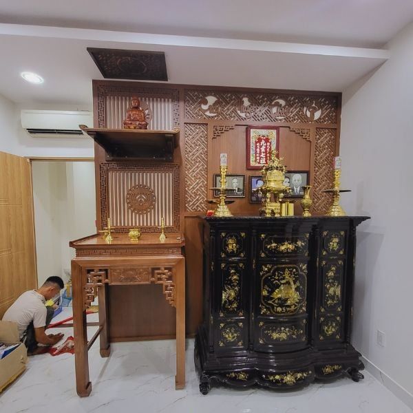 Vách ngăn phòng thờ 46