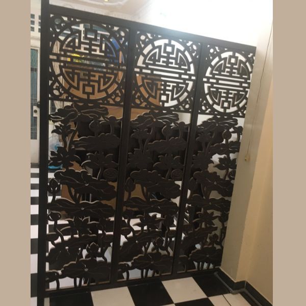 Vách ngăn phòng thờ 54