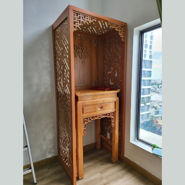 Vách ngăn phòng thờ 55