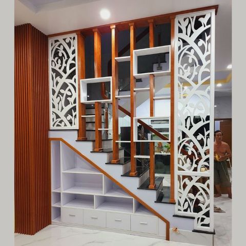  Vách ngăn cầu thang 70 