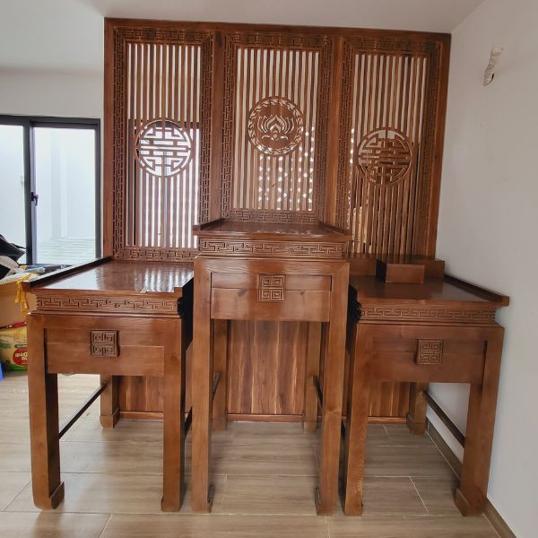 Vách ngăn phòng thờ 56