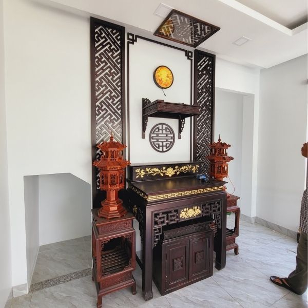 Vách ngăn phòng thờ 167