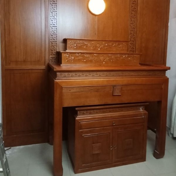 Vách ngăn phòng thờ 174