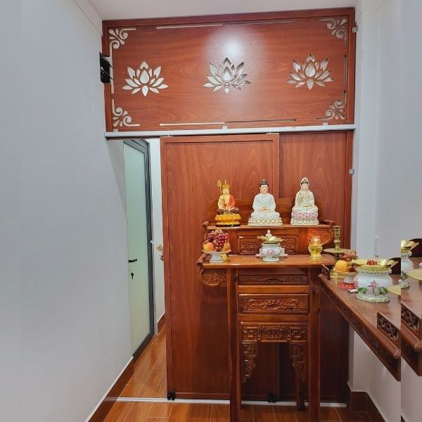 Vách ngăn phòng thờ 185