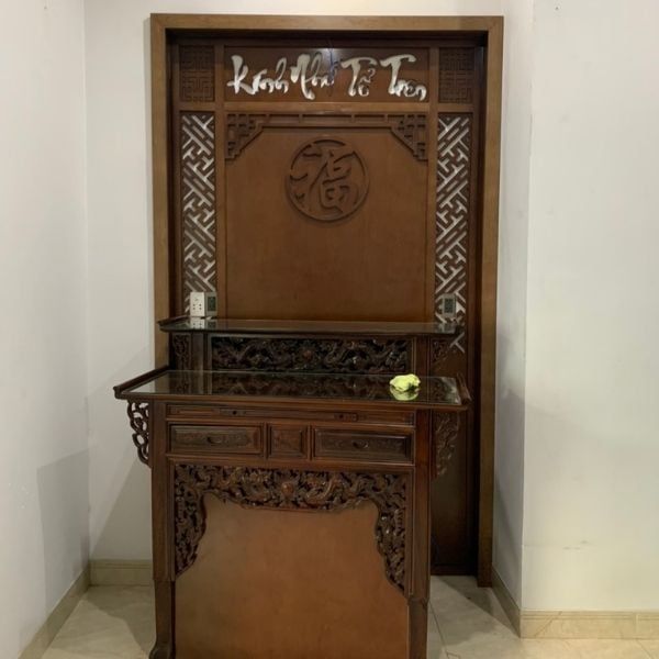 Vách ngăn phòng thờ 187