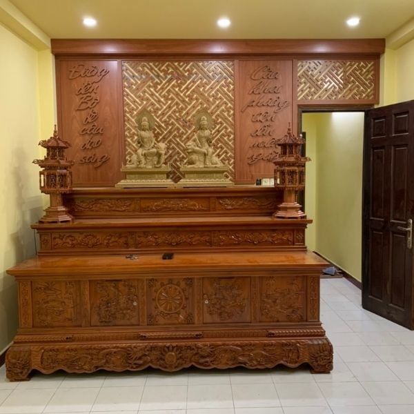 Vách ngăn phòng thờ 208