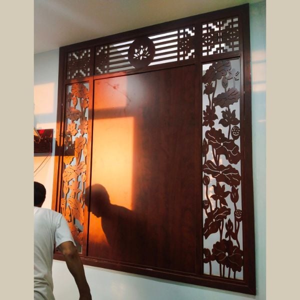 Vách ngăn phòng thờ 92