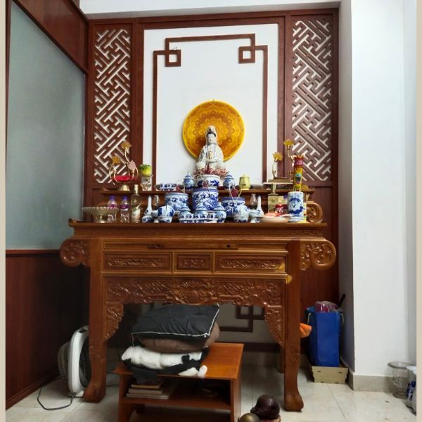 Vách ngăn phòng thờ 76