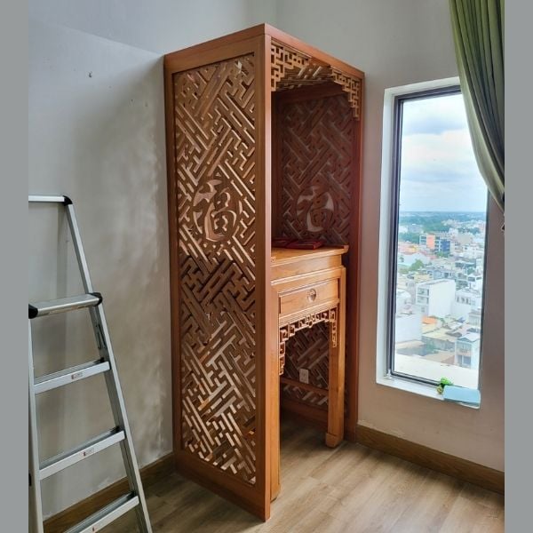 Vách ngăn phòng thờ 86