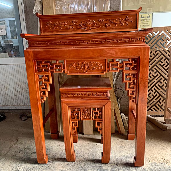 BÀN THỜ GIA TIÊN KÈM BỤC SEN 11