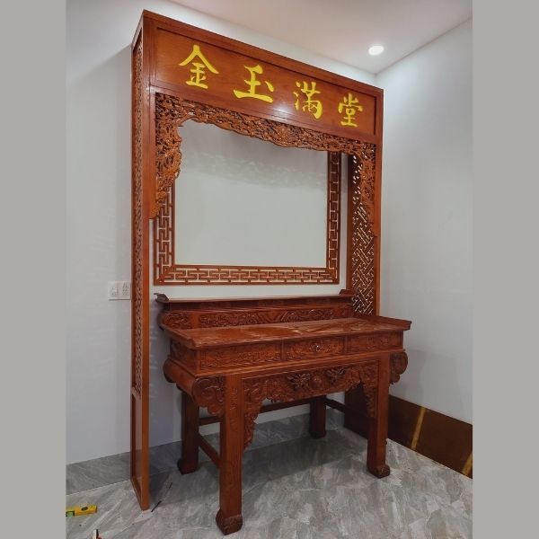 Vách ngăn phòng thờ 87