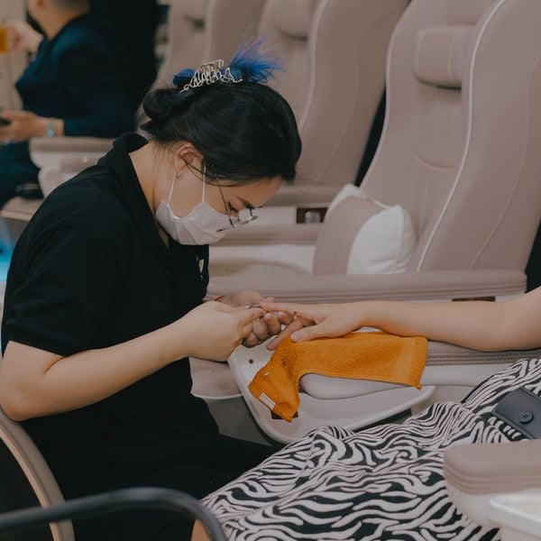  Herbal Manicure / Chăm Sóc Tay Cơ Bản (Thảo Mộc) 