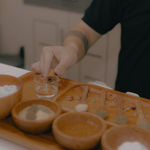  VIP Manicure & Pedicure / Chăm Sóc Tay & Chân VIP 