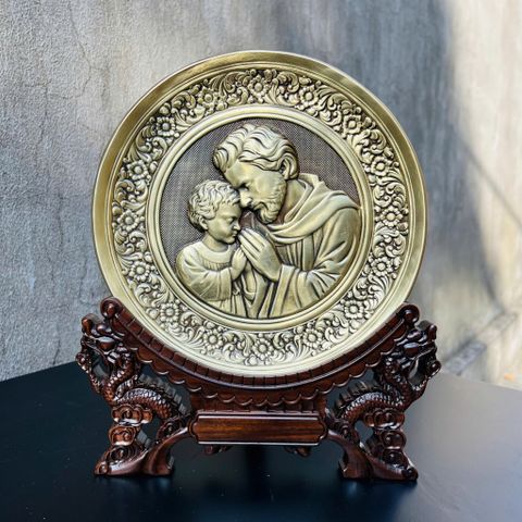 TRANH ĐỒNG CÔNG GIÁO - THÁNH GIUSE BÊN CHÚA (Đường kính 19cm; Cao 25cm)
