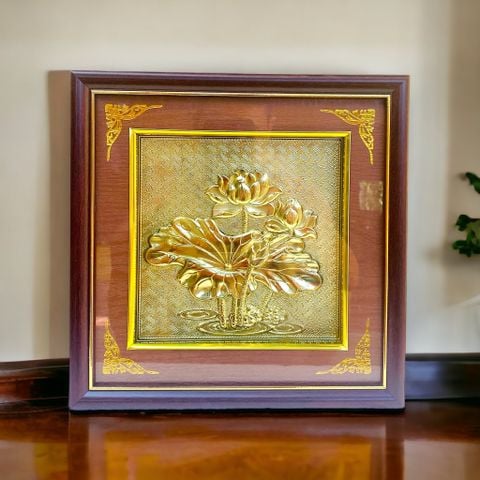 QUÀ TẶNG TRANH ĐỒNG HOA SEN (26cm*26cm)