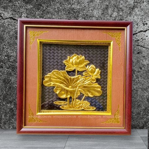 TRANH ĐỒNG HOA SEN  DÁT VÀNG<br> (Kích thước 26cm x 26cm)...