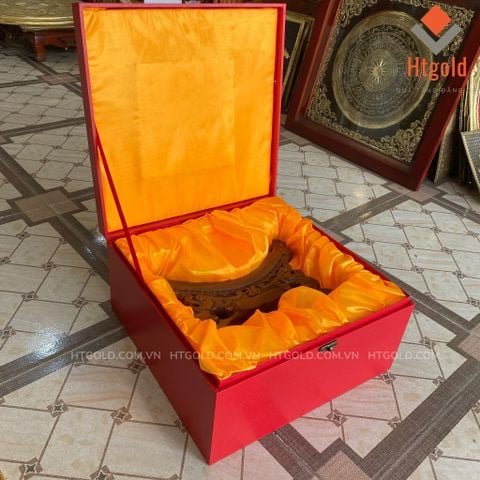 QUÀ TẶNG TRANH ĐĨA HOA SEN BẰNG ĐỒNG, MẠ VÀNG 24K (Đường kính 26cm; Tổng chiều cao 36cm)