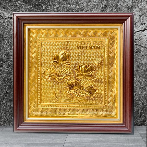 TRANH ĐỒNG HOA SEN, MẠ VÀNG 24K <br>(Kích thước 30cm x 30cm)