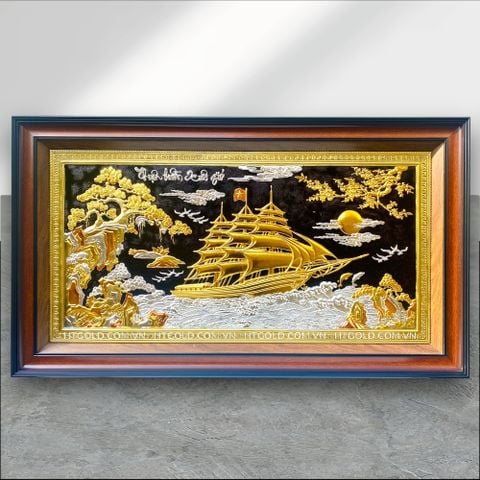 TRANH ĐỒNG THUẬN BUỒM XUÔI GIÓ DÁT VÀNG BẠC (62cm*108cm)