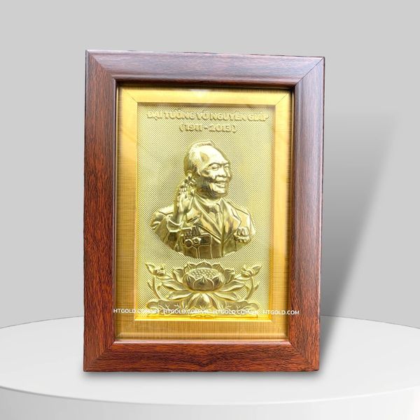 CHÂN DUNG ĐẠI TƯỚNG VÕ NGUYÊN GIÁP BẰNG ĐỒNG (15cm X 20cm)