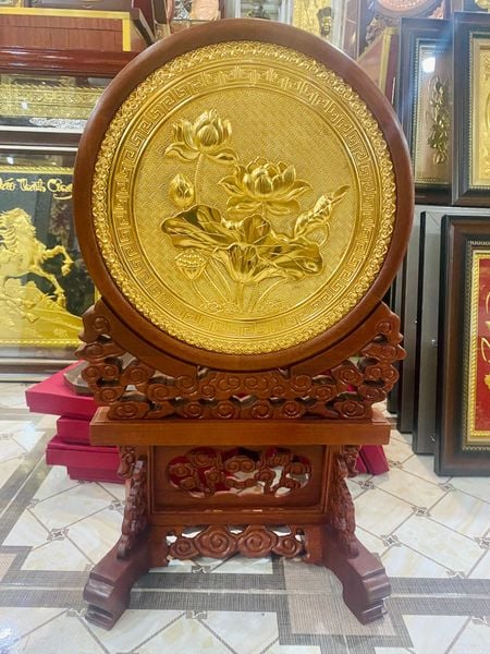 TRANH ĐỒNG HOA SEN, MẠ VÀNG 24K <br>(Cao 58cm; ngang 35cm)