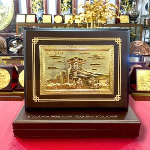 TRANH ĐỒNG CHỢ BẾN THÀNH DÁT VÀNG (Kích thước 17cm x 22cm; Phủ bì 20 x 25cm)