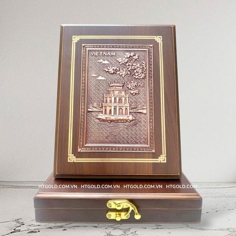 TRANH THÁP RÙA HỒ GƯƠM BẰNG ĐỒNG (Kích thước 17cm X 22cm: Phủ bì 20 x 25cm))