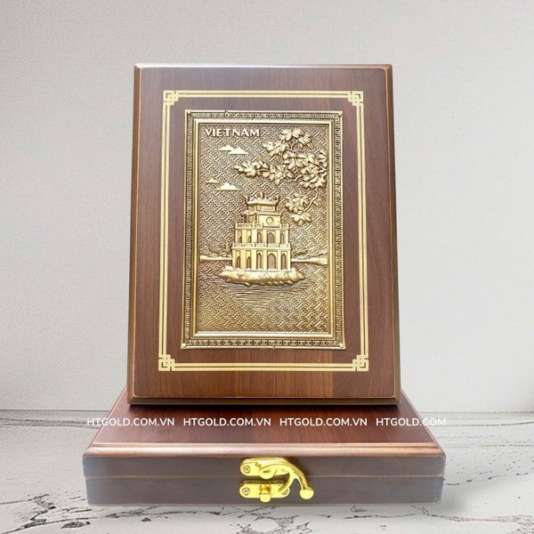 TRANH THÁP RÙA HỒ GƯƠM BẰNG ĐỒNG (Kích thước 17cm*22cm: Phủ bì 20cm*25cm))