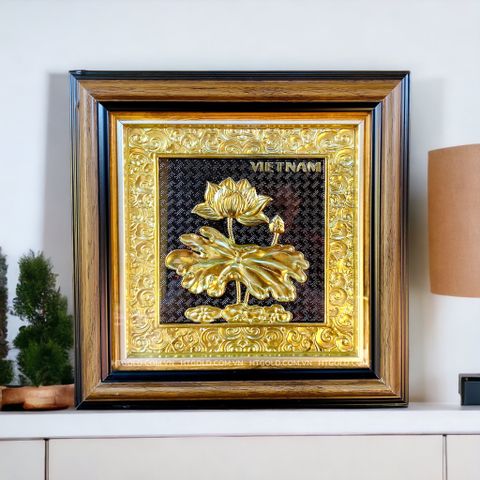 TRANH HOA SEN ĐỂ BÀN BẰNG ĐỒNG (26cm*26cm)