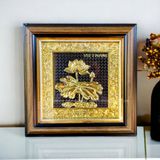 TRANH HOA SEN ĐỂ BÀN BẰNG ĐỒNG (26cm*26cm)