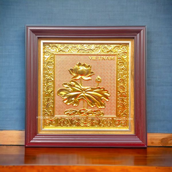 TRANH HOA SEN BẰNG ĐỒNG, DÁT VÀNG (26cm*26cm)