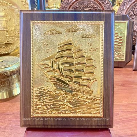 Quà tặng Tranh thuyền buồm, mạ vàng 24k (Kích thước 20cm x 25cm)