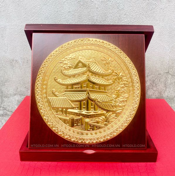 QUÀ TẶNG TRANH ĐỒNG CHÙA KEO DÁT VÀNG (Kích thước 23cm).