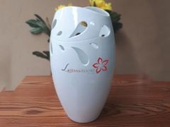 Lọ hoa sứ men trắng dáng miệng cá S1