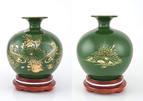 Gốm sứ vẽ vàng GSV23