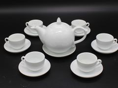 Ấm chén Bát Tràng làm quà tặng dáng chóp lửa men trắng