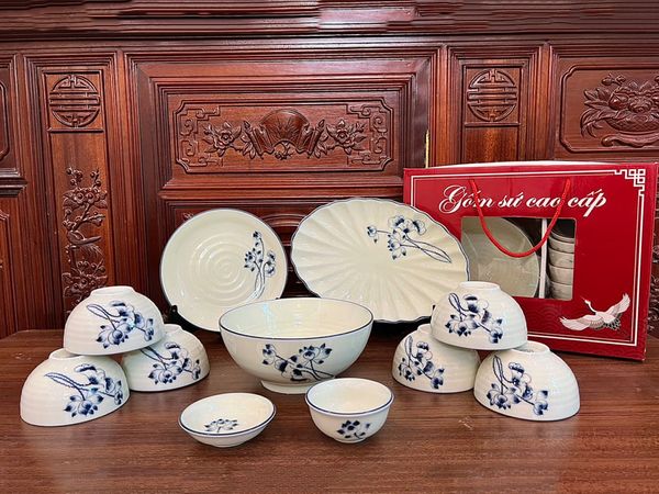 Bộ bát đĩa quà tặng Bát Tràng cao cấp vẽ tay sen lam