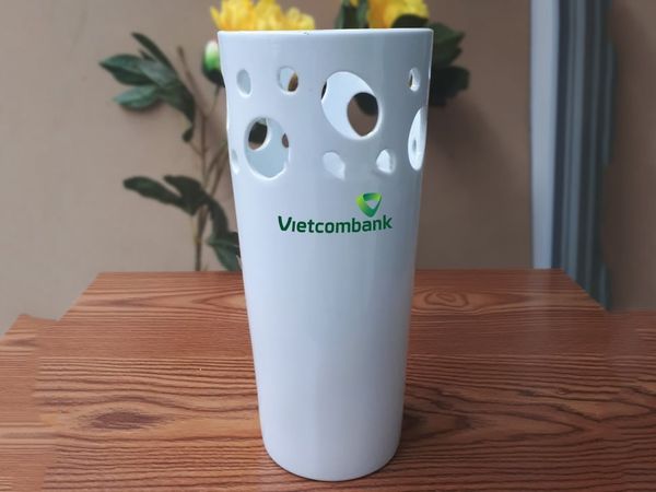 Lọ hoa sứ men trắng dáng cốc S2