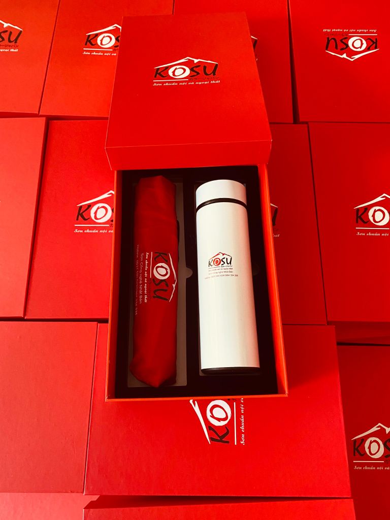 Hộp quà tặng Bình giữ nhiệt & ô gấp 3 - In logo sơn công nghệ Kosu.