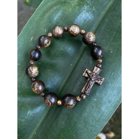  Chuỗi Mân Côi Gỗ Trầm Hương Sánh Chìm Hạt Tròn 01 