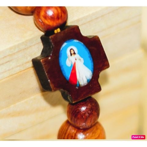  Charm Thánh giá xâu chuỗi mân côi gỗ có hình 1.5cm 