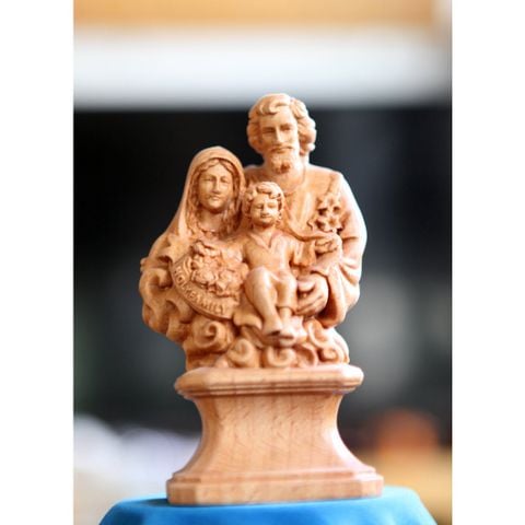  Tượng Gỗ Để Ô Tô Gia Đình Thánh Gia  NL 