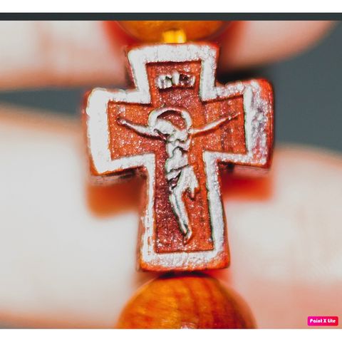  Charm thánh Giá xâu chuỗi mân côi gỗ CNC chịu nạn 