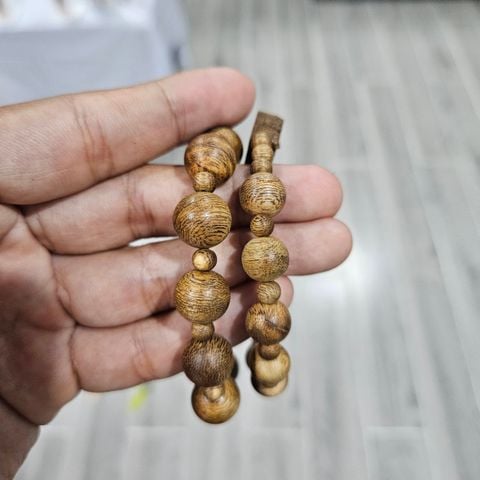  Chuỗi Mân Côi Trầm Hương Tự Nhiên 10 Hạt Tròn 