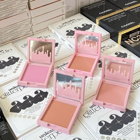 Phấn Má Hồng Kylie Jenner Pressed Blush Powder 7.5G