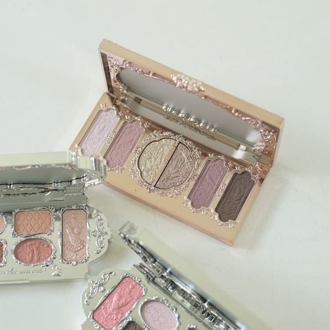 Phấn Mắt Flower Knows Swan Ballet Series 6Ô 6.5G
